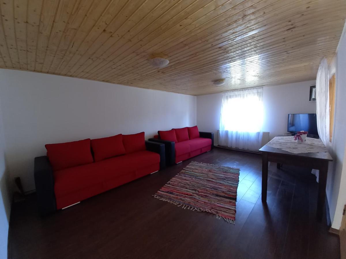 Casa Soveja Rucareni Guest House Ngoại thất bức ảnh